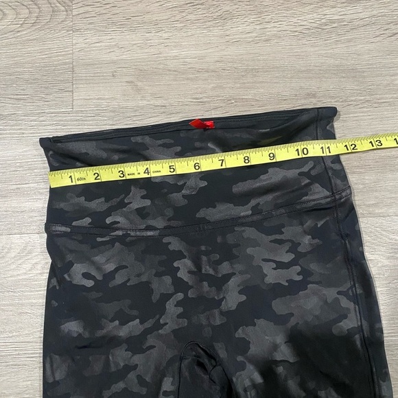 Spanx Black Camo Faux Leather Leggings - Picture 5 of 8